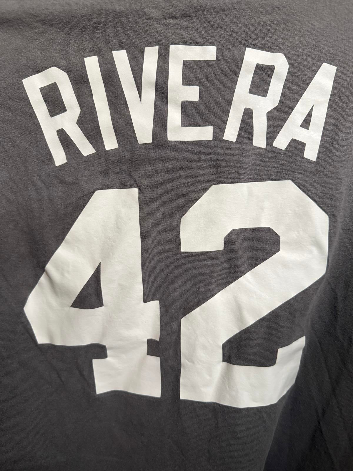 VTG NY Yankees T-shirt Jersey Mariano Rivera 42 Majestic L