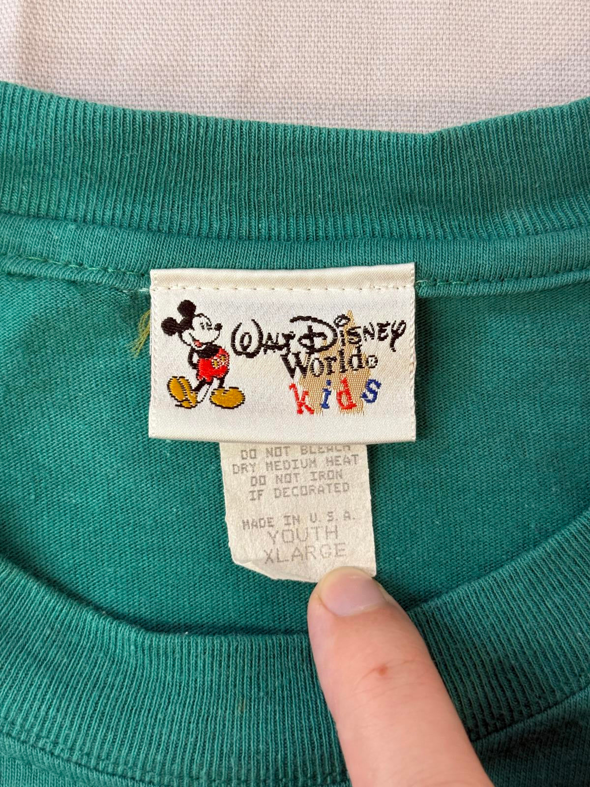 VTG Walt Disney World Kids T-shirt Mickey Mouse and Friends
