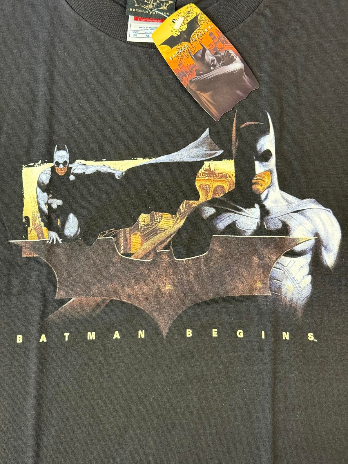 Batman Begins Movie Promo- Comic Art 2005 Tee - M