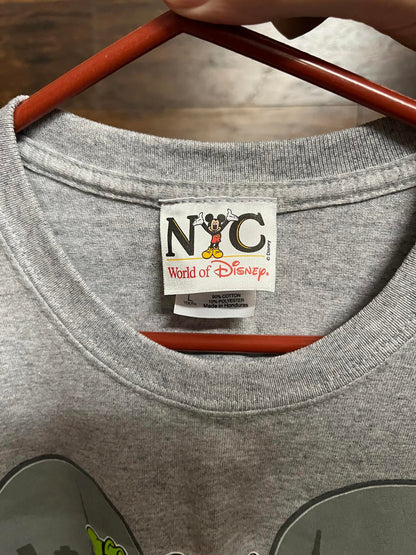 Mickey Mouse Ears NYC Skyline T-shirt - World of Disney - L
